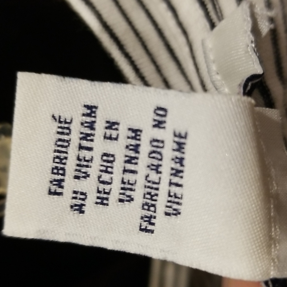Forever 21 Black and White Striped Crewneck Graphic Tee Size S - Picture 7 of 16